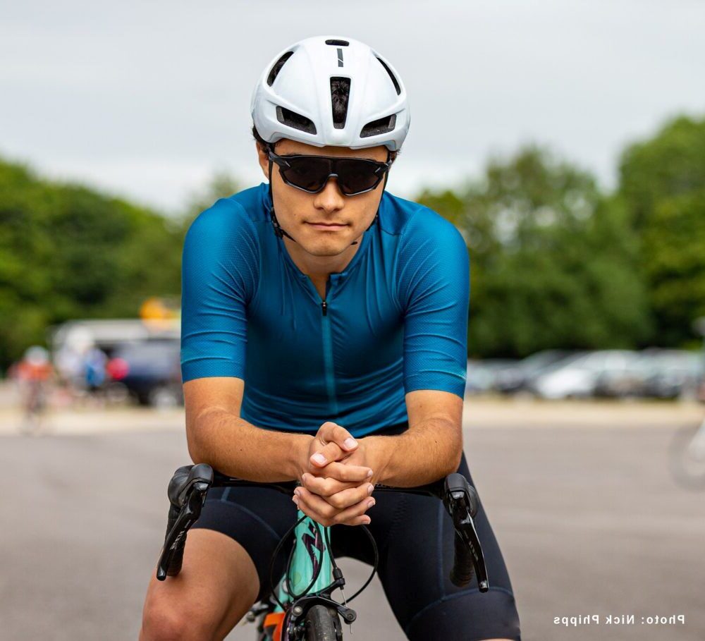 Velo Sunglasses - Shield Your Eyes and Elevate Your Cycling Experience"